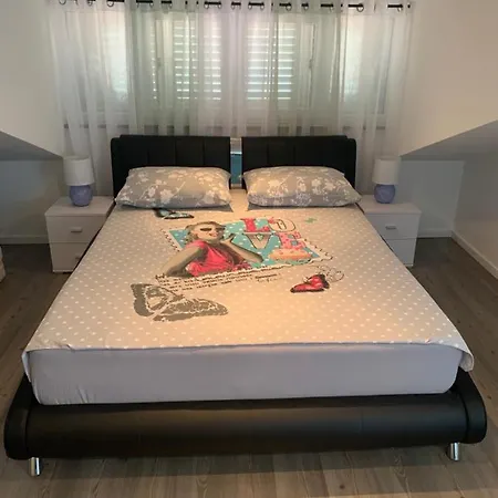 Apartman Milica Apartment *